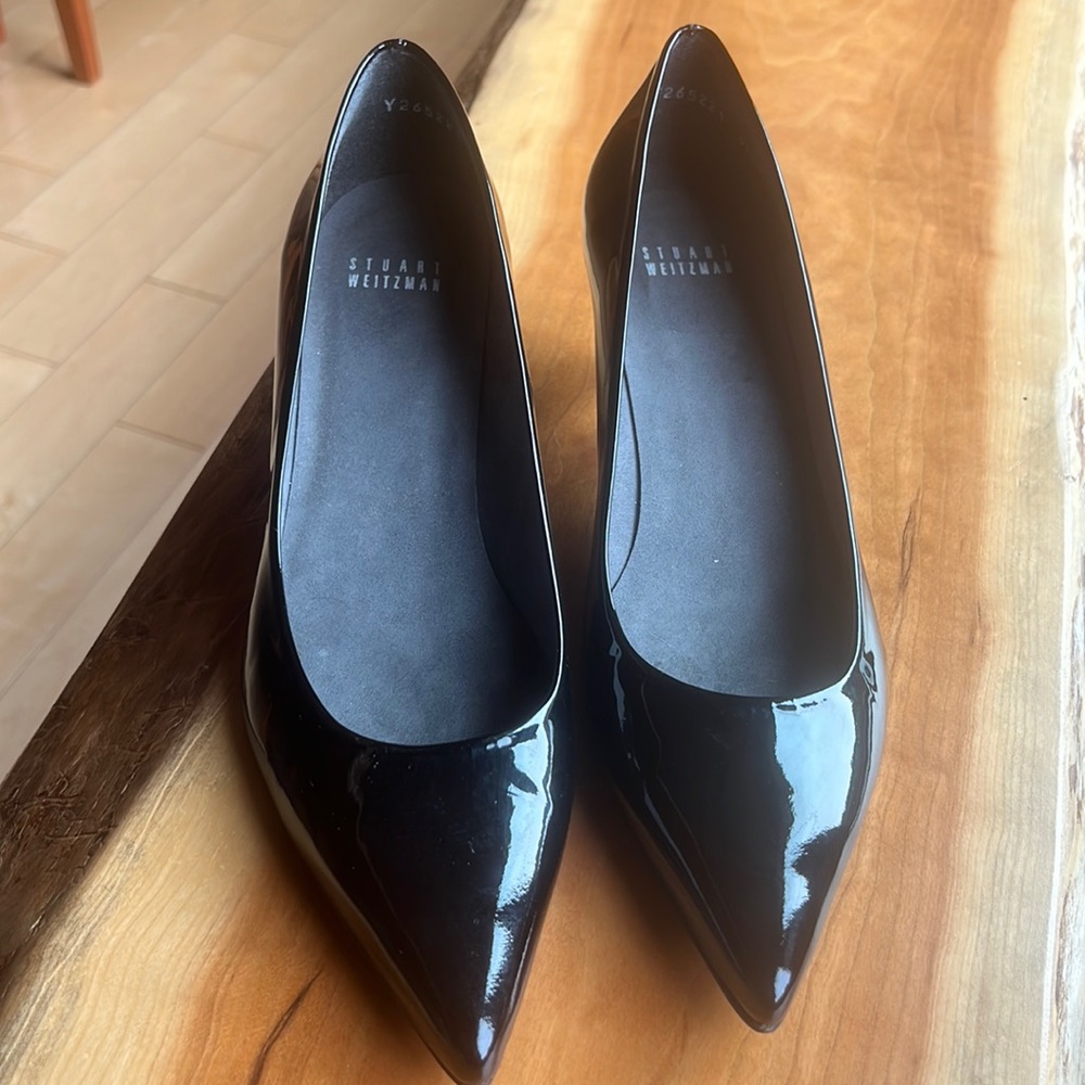 STUART WEITZMAN Patent Leather Pumps Kitten Heel Shoes